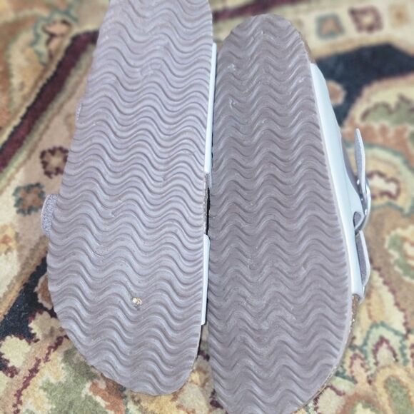 Women's 2 Wide Strap Buckle Sandals in the berkinstock style Grey size 7 MINT - Picture 10 of 11